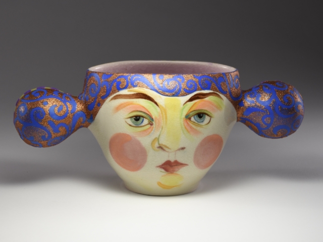"Felicidades" (side a), Porcelain, Glaze, Enamel.
